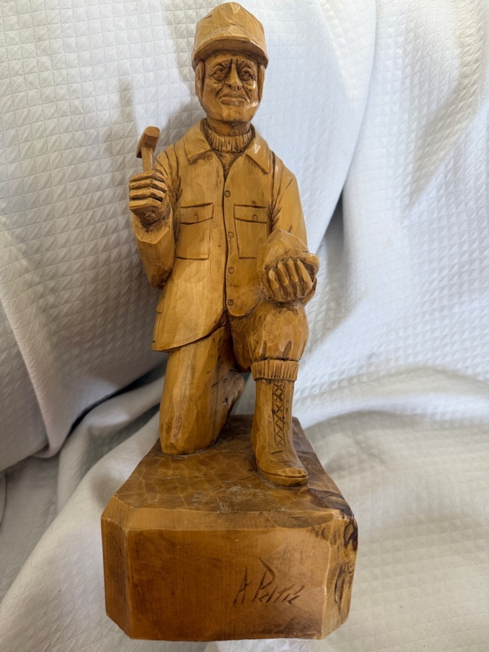 Rare large Signed Adélard Pettigrew Quebec Folk Art Hand-Carved Prospector 14 in